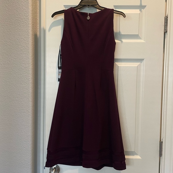 New Tommy Hilfiger Dress - Picture 6 of 7